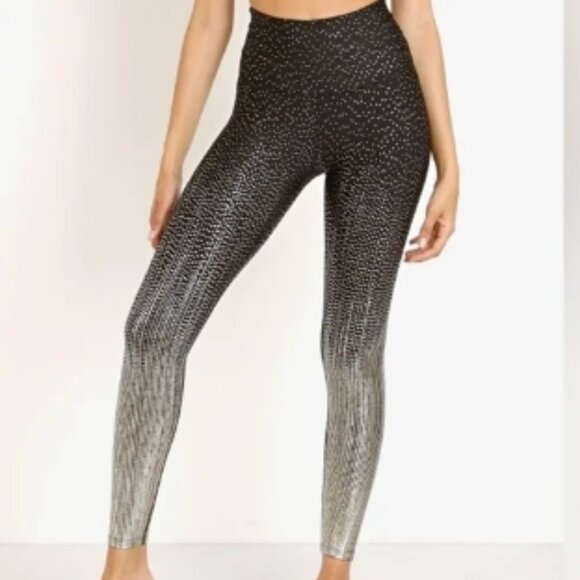 Like New! Beyond Yoga Drip Dot High Waisted Midi Legging Black / Gold in Size L - Picture 1 of 15